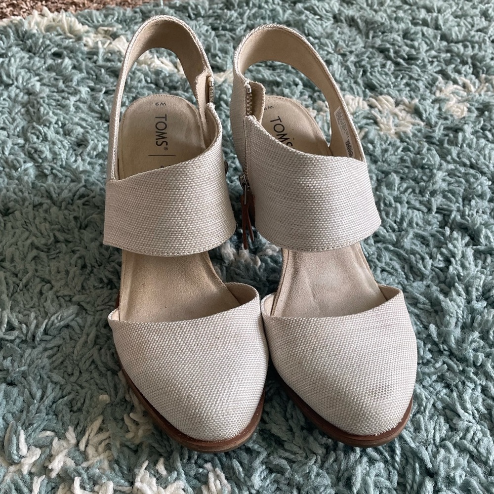 Toms Majorca block heel sandal